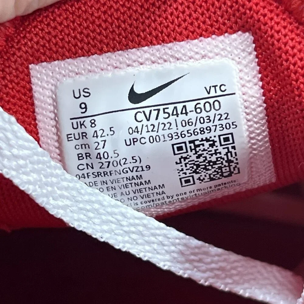 Nike Air Max 270 Triple Red Low Top Walking Sneakers Men’s Size 9 CV7544-600